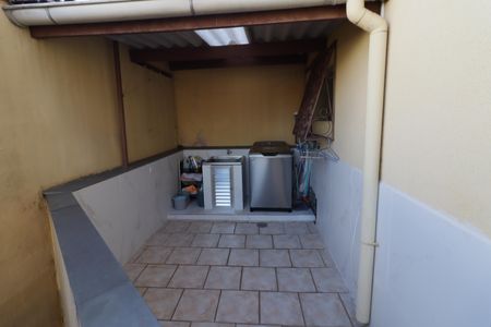 Casa à venda com 200m², 2 quartos e 2 vagasÁrea de Serviço