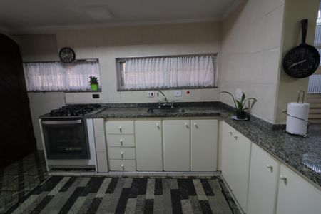 Casa à venda com 200m², 2 quartos e 2 vagasCozinha