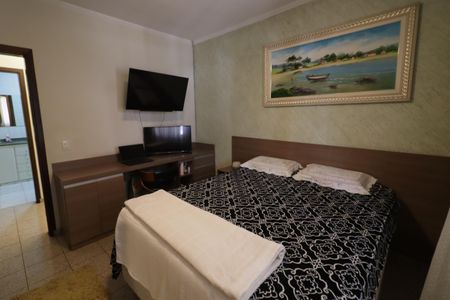Casa à venda com 200m², 2 quartos e 2 vagasQuarto 2