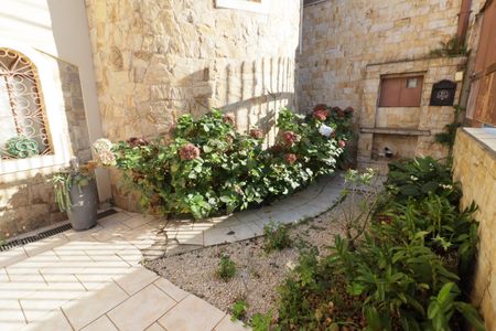 Casa à venda com 200m², 2 quartos e 2 vagasGaragem