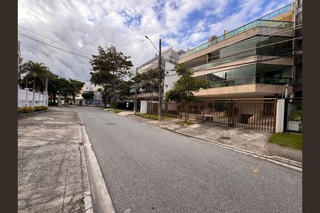 Apartamento à venda com 330m², 3 quartos e 3 vagasFachada