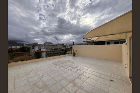 Apartamento à venda com 330m², 3 quartos e 3 vagasTerraço