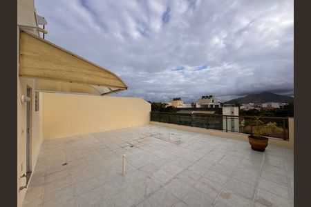 Apartamento à venda com 330m², 3 quartos e 3 vagasTerraço