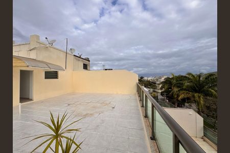Apartamento à venda com 330m², 3 quartos e 3 vagasTerraço