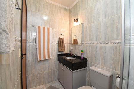 Casa à venda com 200m², 3 quartos e 4 vagasBanheiro 2