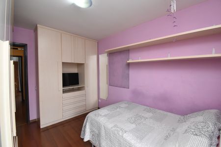 Casa à venda com 200m², 3 quartos e 4 vagasQuarto 2
