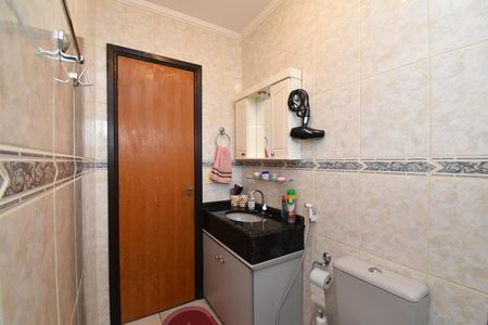 Casa à venda com 200m², 3 quartos e 4 vagasBanheiro da Suíte