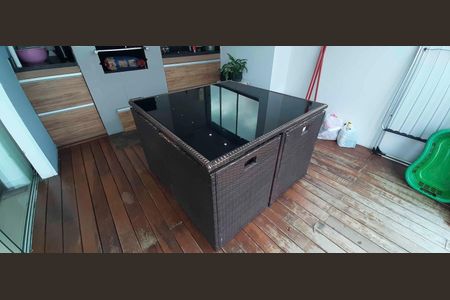 Apartamento à venda com 104m², 2 quartos e 3 vagas Apartamento à venda com 104m², 2 quartos e 3 vagasÁrea comum