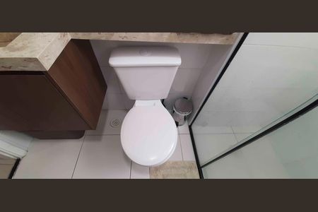 Apartamento à venda com 104m², 2 quartos e 3 vagas Apartamento à venda com 104m², 2 quartos e 3 vagasBanheiro social