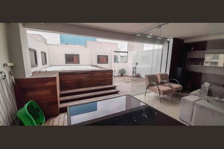 Apartamento à venda com 104m², 2 quartos e 3 vagas Apartamento à venda com 104m², 2 quartos e 3 vagasÁrea comum