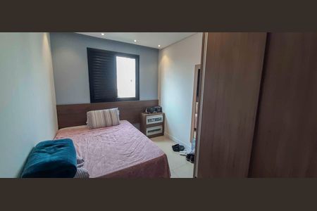 Apartamento à venda com 104m², 2 quartos e 3 vagas Apartamento à venda com 104m², 2 quartos e 3 vagasQuarto 2