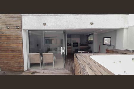 Apartamento à venda com 104m², 2 quartos e 3 vagas Apartamento à venda com 104m², 2 quartos e 3 vagasÁrea comum
