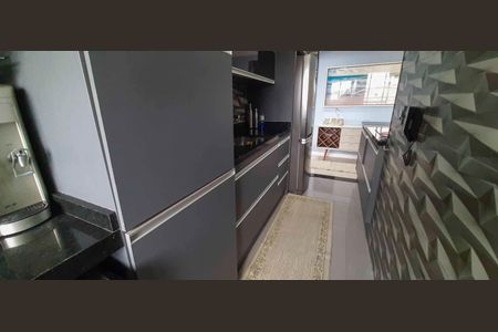 Apartamento à venda com 104m², 2 quartos e 3 vagas Apartamento à venda com 104m², 2 quartos e 3 vagasCozinha