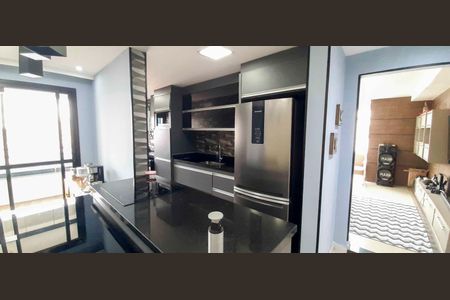 Apartamento à venda com 104m², 2 quartos e 3 vagas Apartamento à venda com 104m², 2 quartos e 3 vagasCozinha