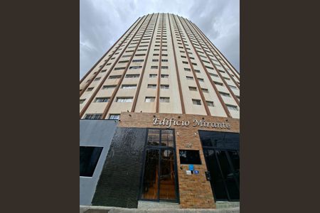 Apartamento à venda com 96m², 3 quartos e sem vaga Apartamento à venda com 96m², 3 quartos e sem vagaFachada