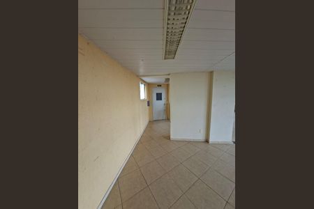 Apartamento à venda com 96m², 3 quartos e sem vaga Apartamento à venda com 96m², 3 quartos e sem vagaCorredor