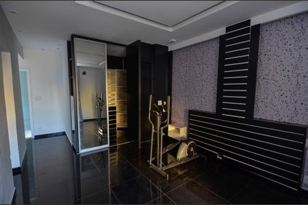 Apartamento à venda com 205m², 3 quartos e 1 vaga Apartamento à venda com 205m², 3 quartos e 1 vagaSuíte