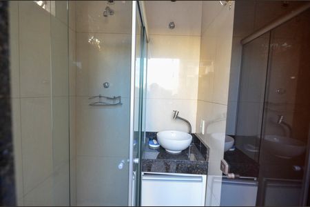 Apartamento à venda com 205m², 3 quartos e 1 vaga Apartamento à venda com 205m², 3 quartos e 1 vagaBanheiro 1