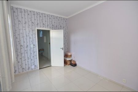 Apartamento à venda com 205m², 3 quartos e 1 vaga Apartamento à venda com 205m², 3 quartos e 1 vagaQuarto 1