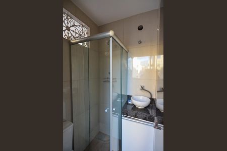 Apartamento à venda com 205m², 3 quartos e 1 vaga Apartamento à venda com 205m², 3 quartos e 1 vagaBanheiro 1