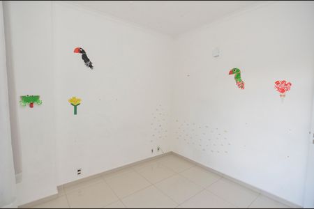 Apartamento à venda com 205m², 3 quartos e 1 vaga Apartamento à venda com 205m², 3 quartos e 1 vagaQuarto 2