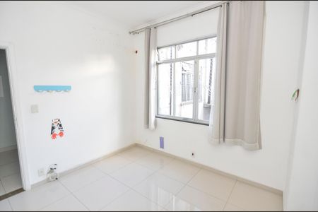 Apartamento à venda com 205m², 3 quartos e 1 vaga Apartamento à venda com 205m², 3 quartos e 1 vagaQuarto 2
