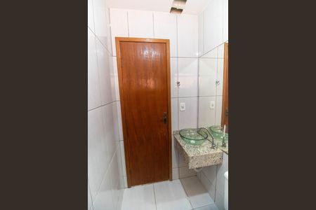 Casa para alugar com 155m², 4 quartos e 2 vagasBanheiro Social 2