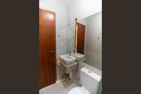 Casa para alugar com 155m², 4 quartos e 2 vagasBanheiro Social