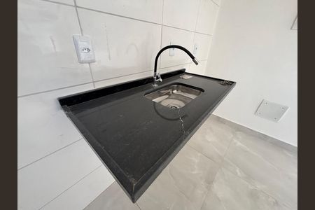 Sala/cozinha de apartamento à venda com 1 quarto, 30m² em Cidade Antônio Estêvão de Carvalho, São Paulo