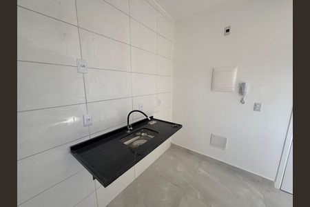 Sala/cozinha de apartamento à venda com 1 quarto, 30m² em Cidade Antônio Estêvão de Carvalho, São Paulo