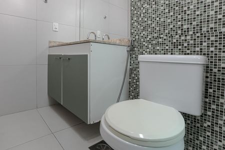 Apartamento para alugar com 92m², 2 quartos e 2 vagas Apartamento para alugar com 92m², 2 quartos e 2 vagasBanheiro - Quarto 1 - Suíte