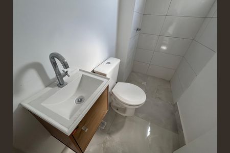 Casa para alugar com 38m², 2 quartos e sem vaga
