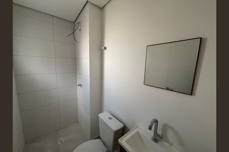 Banheiro de apartamento para alugar com 2 quartos, 38m² em Cidade Antônio Estêvão de Carvalho, São Paulo