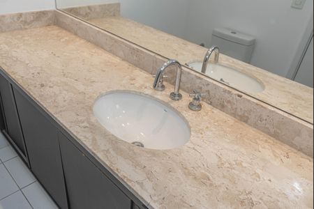 Apartamento para alugar com 85m², 1 quarto e 2 vagasBanheiro da Suíte