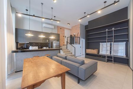 Apartamento para alugar com 85m², 1 quarto e 2 vagasSala