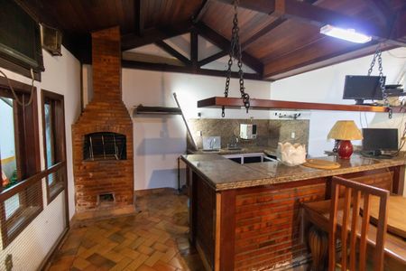 Casa para alugar com 281m², 3 quartos e 1 vaga Casa para alugar com 281m², 3 quartos e 1 vagaCozinha