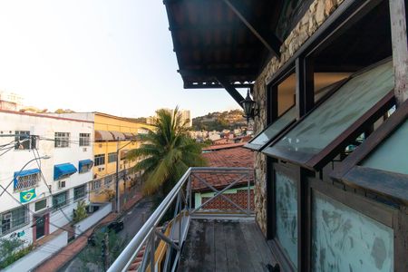 Casa para alugar com 281m², 3 quartos e 1 vaga Casa para alugar com 281m², 3 quartos e 1 vagaVaranda do Quarto 2
