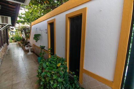 Casa para alugar com 281m², 3 quartos e 1 vaga Casa para alugar com 281m², 3 quartos e 1 vagaÁrea externa