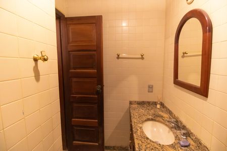 Casa para alugar com 281m², 3 quartos e 1 vaga Casa para alugar com 281m², 3 quartos e 1 vagaLavabo