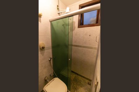Casa para alugar com 281m², 3 quartos e 1 vaga Casa para alugar com 281m², 3 quartos e 1 vagaBanheiro da Suíte