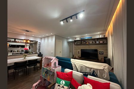 Sala de apartamento à venda com 3 quartos, 105m² em Jardim Tupanci, Barueri