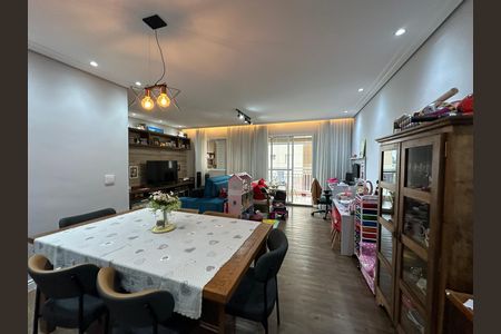 Apartamento à venda com 3 quartos, 105m² em Jardim Tupanci, Barueri