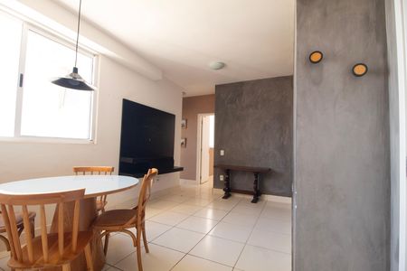 Sala  de apartamento para alugar com 2 quartos, 50m² em Palmeiras, Belo Horizonte