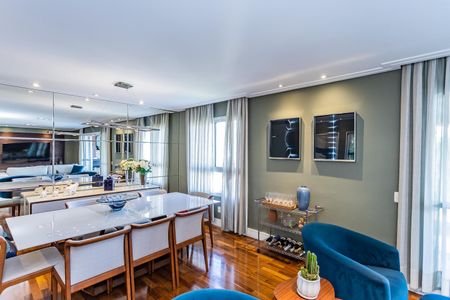 Apartamento à venda com 154m², 3 quartos e 2 vagas