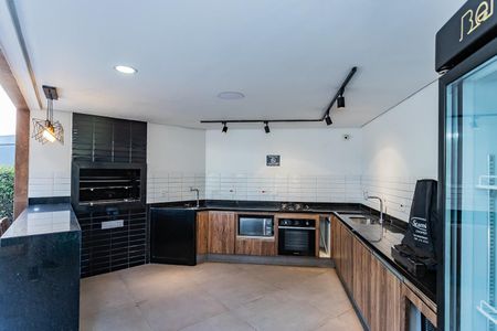 Apartamento à venda com 154m², 3 quartos e 2 vagas Apartamento à venda com 154m², 3 quartos e 2 vagasÁrea comum - Churrasqueira