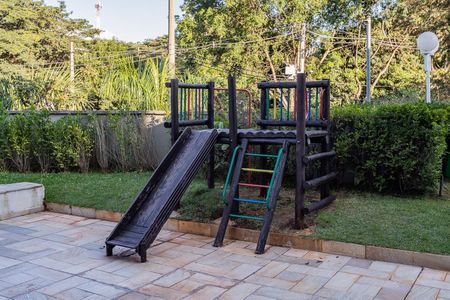 Apartamento à venda com 154m², 3 quartos e 2 vagas Apartamento à venda com 154m², 3 quartos e 2 vagasÁrea comum - Playground