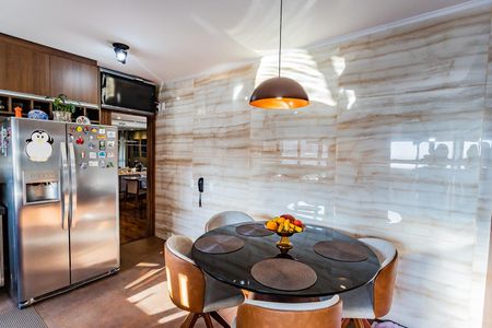 Apartamento à venda com 154m², 3 quartos e 2 vagas Apartamento à venda com 154m², 3 quartos e 2 vagasCozinha e copa