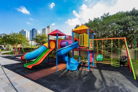 Apartamento à venda com 154m², 3 quartos e 2 vagas Apartamento à venda com 154m², 3 quartos e 2 vagasÁrea comum - Playground