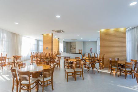 Apartamento à venda com 154m², 3 quartos e 2 vagas Apartamento à venda com 154m², 3 quartos e 2 vagasSalão de Festas