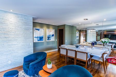 Apartamento à venda com 154m², 3 quartos e 2 vagas